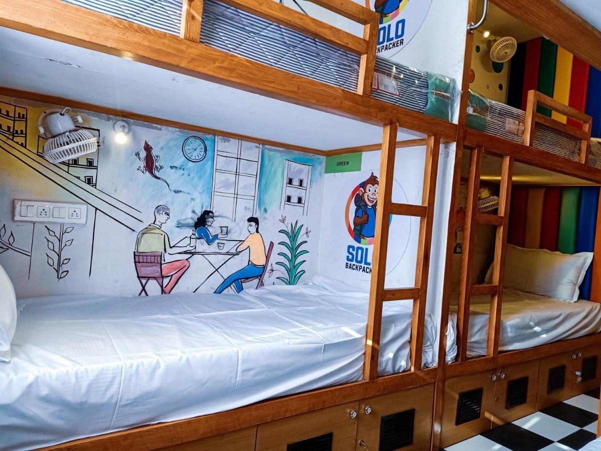 A Pousada Solo Backpacker Bombaim Exterior foto