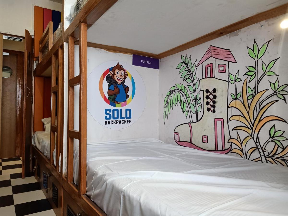 A Pousada Solo Backpacker Bombaim Exterior foto